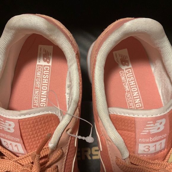 New Balance 311 Pink Rose Gold - Picture 3 of 9